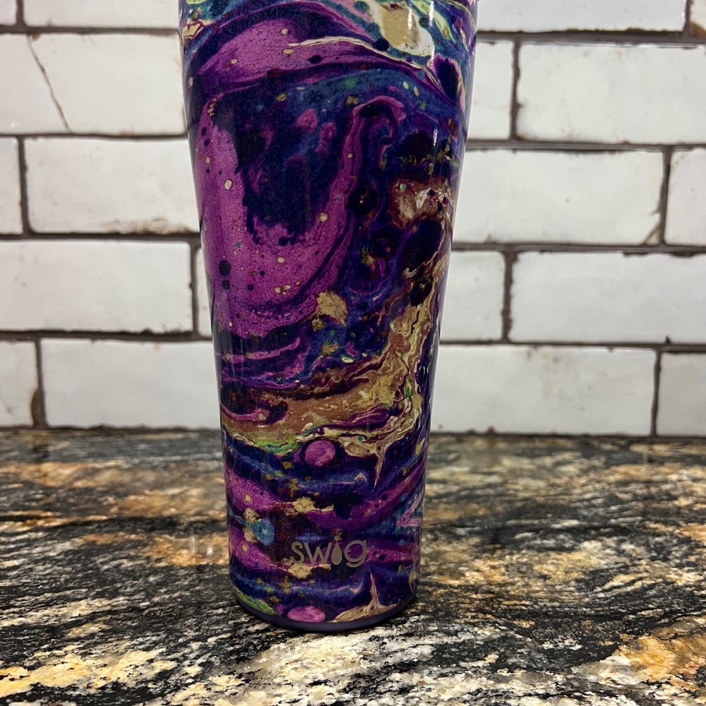 SWIG 30oz Purple and Gold Marble Tumbler